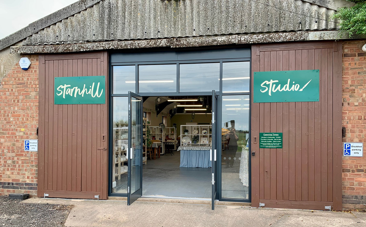 Starnhill Studio Contact Us | Starnhill Pottery Studio